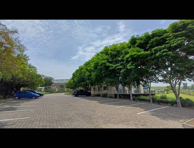 BUSINESS PROPERTY TO RENT IN KOSMOSDAL